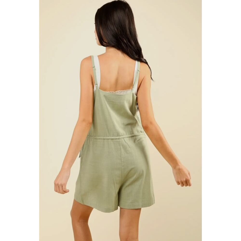 VERY J - BUTTON DOWN SOLID WOVEN ROMPER - Large - Picture 3 of 4